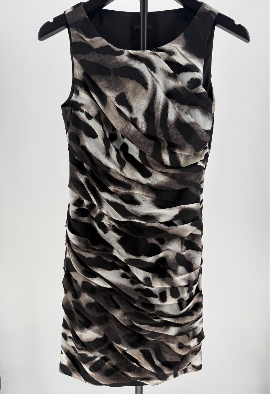 Ann Taylor Size 4 Leopard Animal Print Ruched Sheath Dress Sleeveless Career